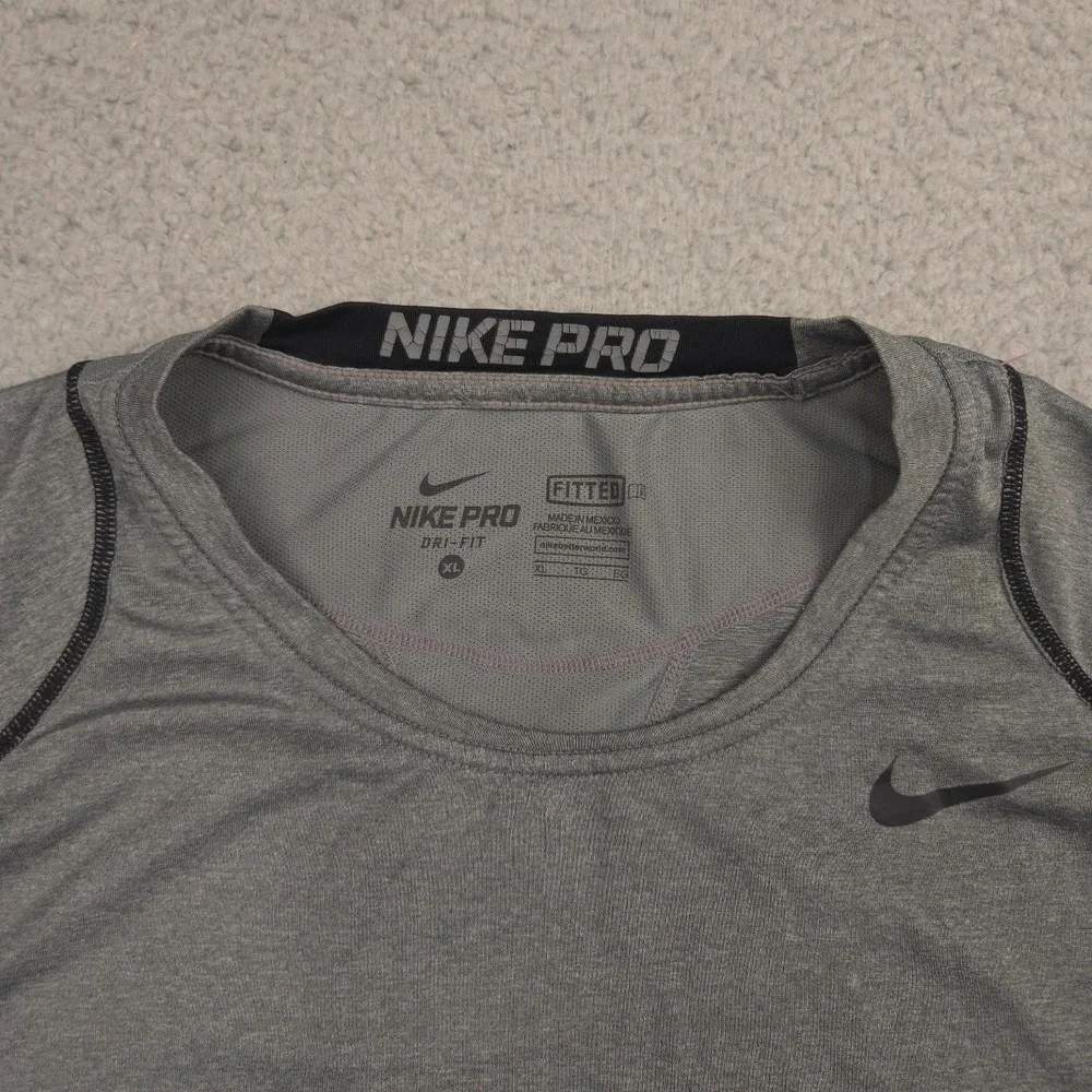 Nike Mens Cool Fitted Dri Fit Shirt XL Gray Stretch Athletic Training Tee
